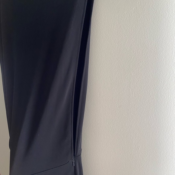 Jumpsuit with openings on both sides of the body. - Picture 3 of 4